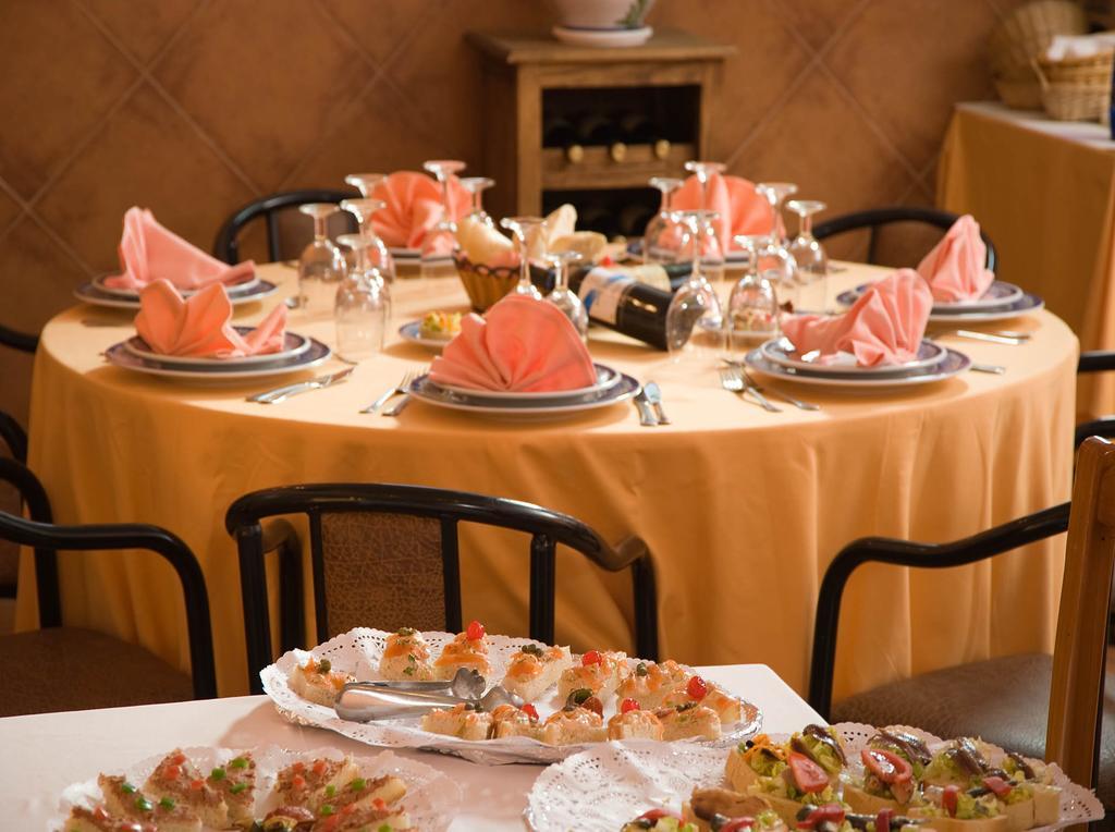 Hotel Rural "Victoria" Humanes ภายนอก รูปภาพ